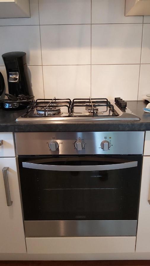 Comfortabel En Gezellig Familie Chalet Tot 6 Personen Op De Veluwe Bungalowpark De Kern Putten Exterior foto
