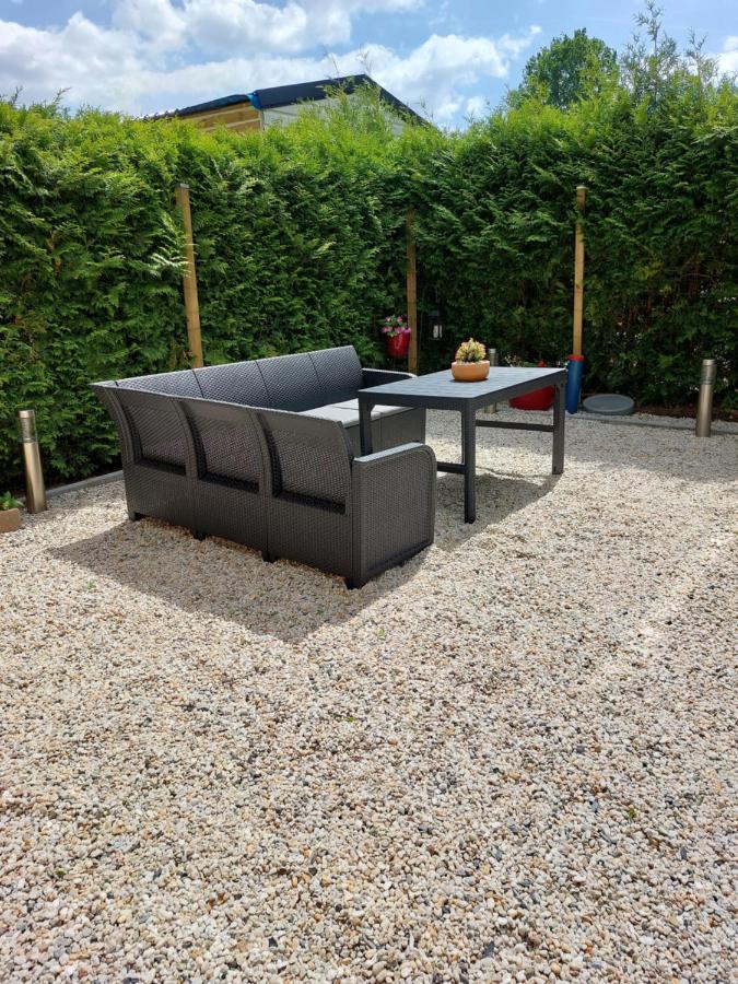 Comfortabel En Gezellig Familie Chalet Tot 6 Personen Op De Veluwe Bungalowpark De Kern Putten Exterior foto